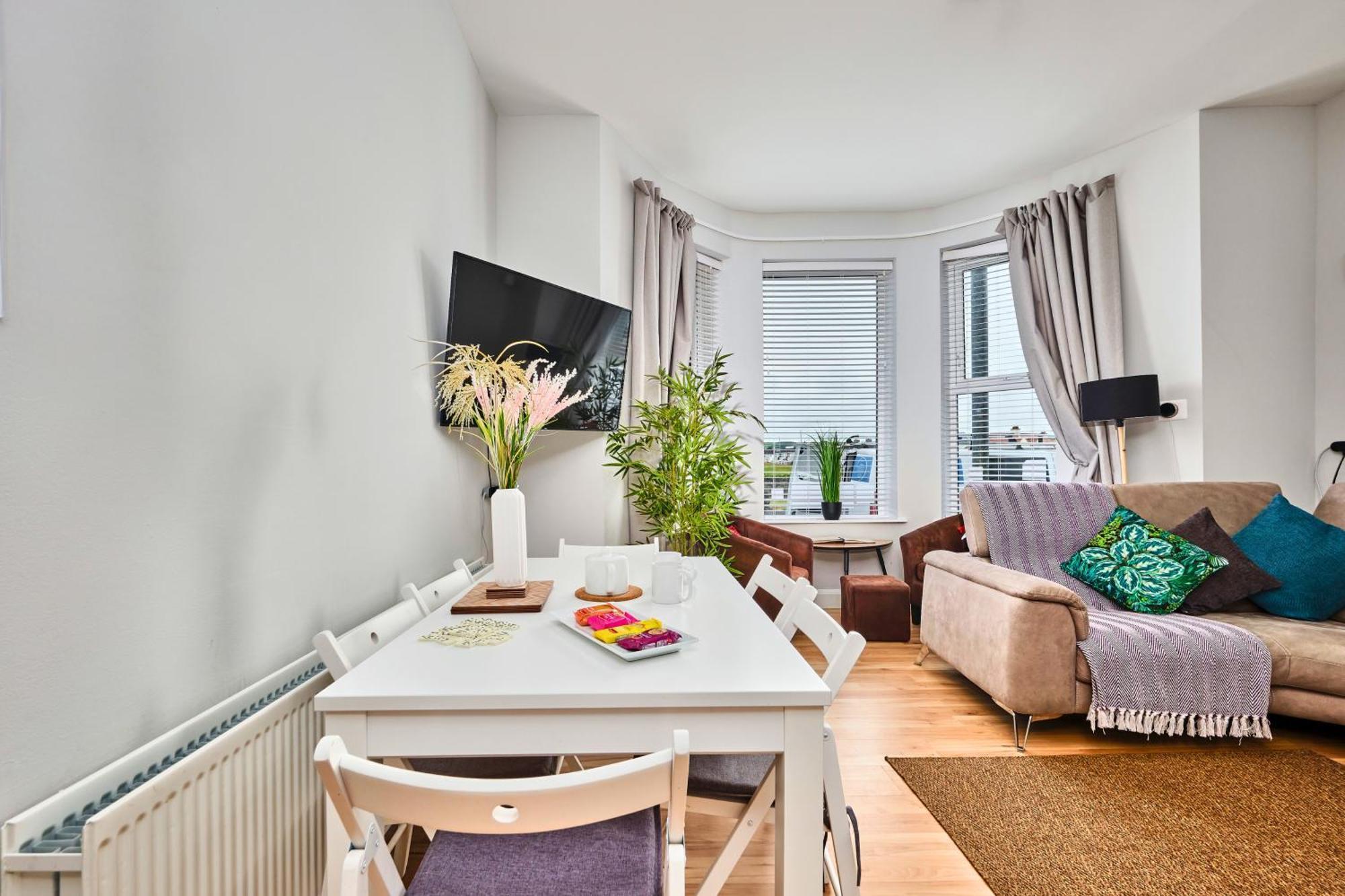 1 Dunluce Green - Portrush By The Sea Экстерьер фото